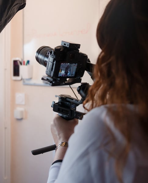 Tournage de film d'entreprise avec videaste professionnel