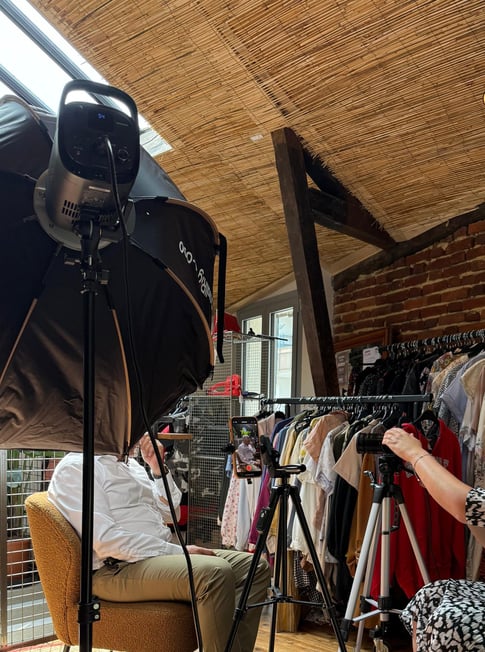 Tournage interview corporate sur site avec vidéaste pro
