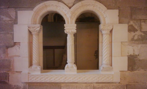 Fenêtre en pierre de taille