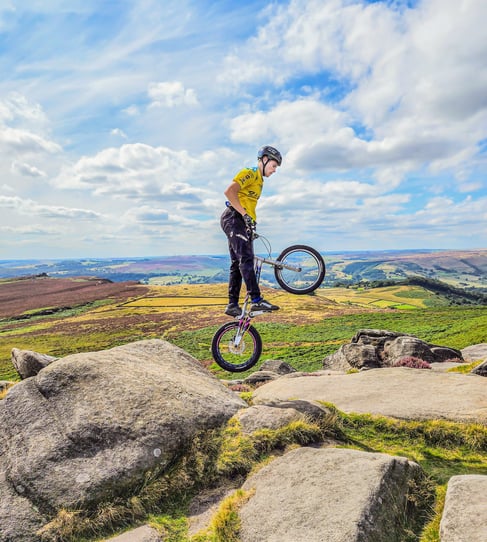 BMX in Peak District 