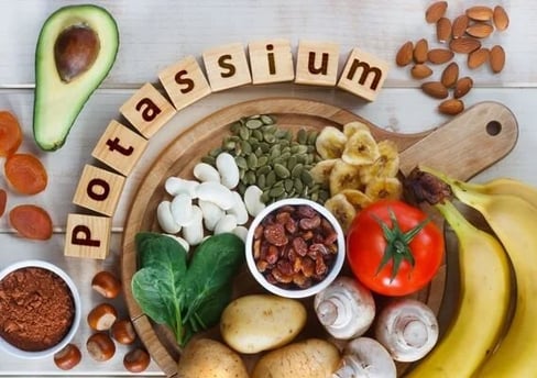 Potasyum testi, vücuttaki potasyum seviyelerini ölçerek kas, sinir ve kalp sağlığını değerlendirmek için yapılır.
