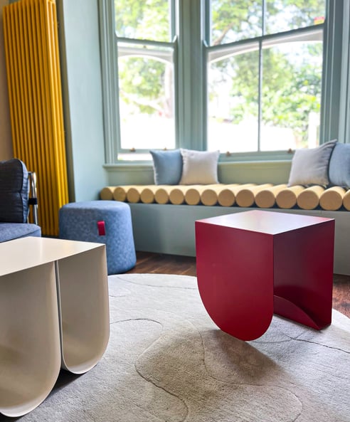 living-room-coffee-table-window-seat