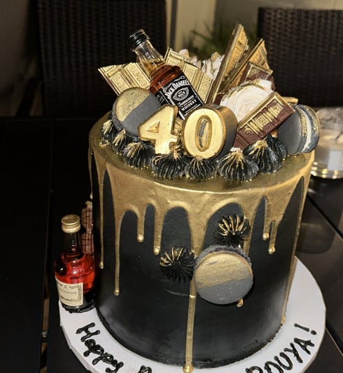 themed birthday cake