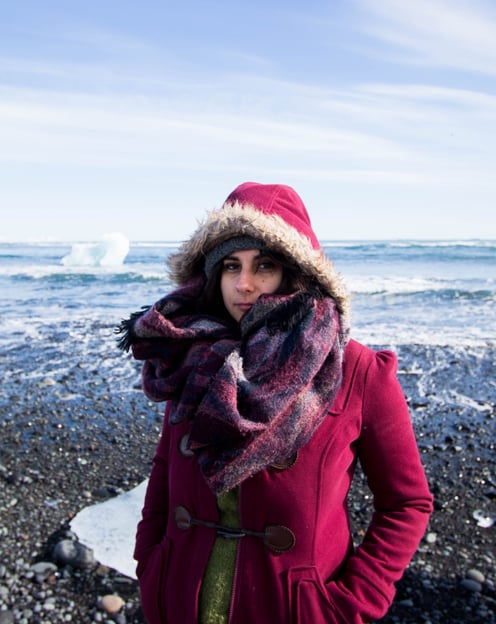 Séance portrait en Islande sur fond d'icebergs