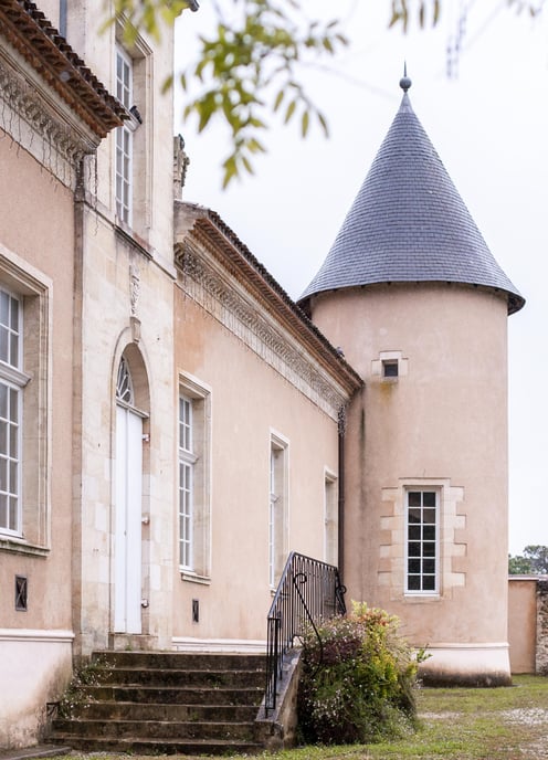 Mariage pluvieux au château Lescombes à Eysines