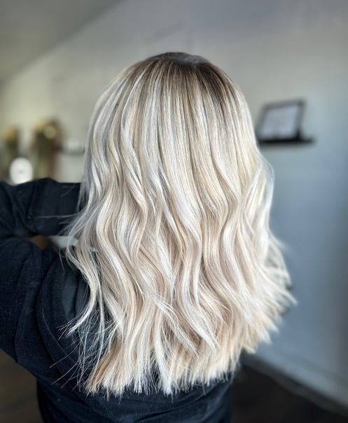 blonde ombre , hairstylist, balayage, blonde, hair salon, lavish