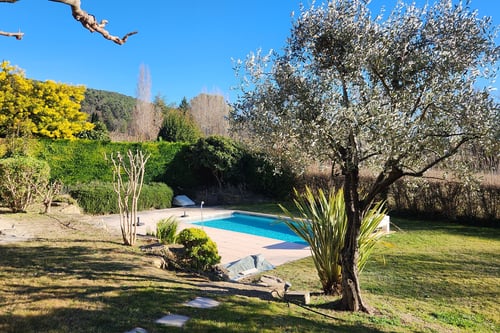 jardin et piscine