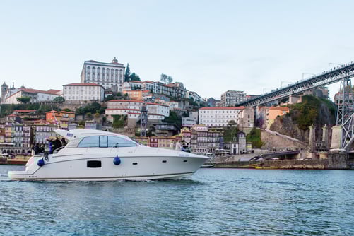 Private luxury yacht for Douro cruises in Porto, Portugal, with bow sunbed, 3 lounges