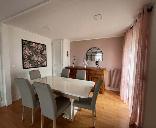 Angle de Vue d’ensemble de la salle à manger après travaux
