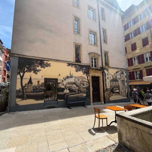 Murals in the old town of Neuchâtel