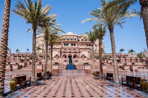 Entrada do Hotel Emirates Palace em Abu Dhabi
