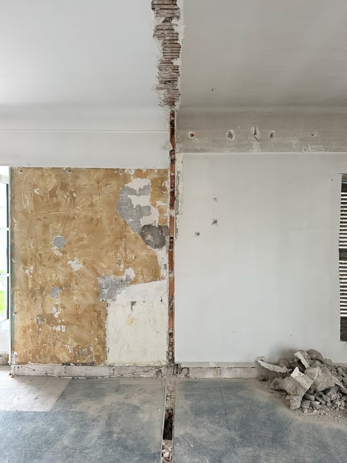 Démolition sur un chantier de rénovation par Wronska-Boutet, supervision et gestion des travaux