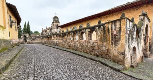 charter a ixtapa desde Pátzcuaro
