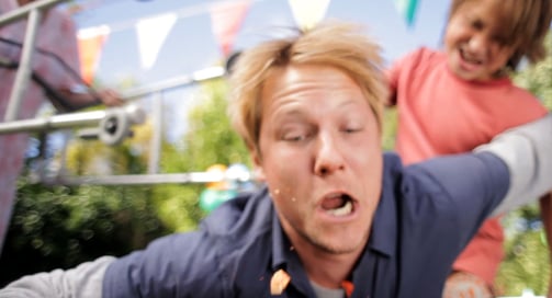 Man gets attacked while going for Doritos from a pinata