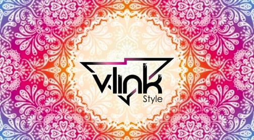 Diseño de logo y etiqueta para tienda de ropa femenina