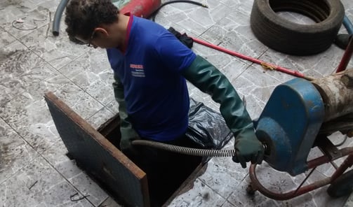 desentupimento com caixa de gordura