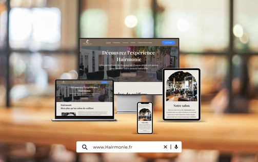 Mockup de présentation du site vitrine fictif Hairmonie, salon de coiffure.