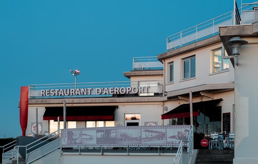 Restaurant aérodrome de Toussus-le-noble.