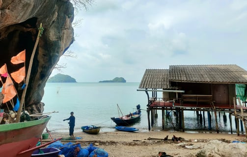 บ้านตาโฮมสเตย์ อ่าวคราม ou Ban Ta Homestay, Sawi Chumphon