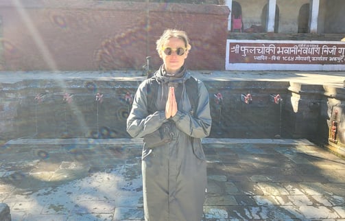 1 day hike, short hike, kathmandu, nepal, phulchoki, himalayas, temple, hindu, buddhist, prayer flag