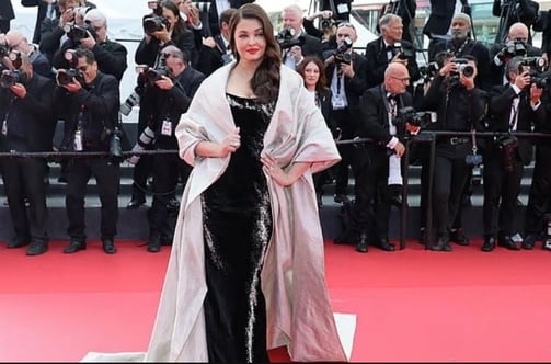 Aishwarya Rai Bachchanin Black Gown at Cannes 2025