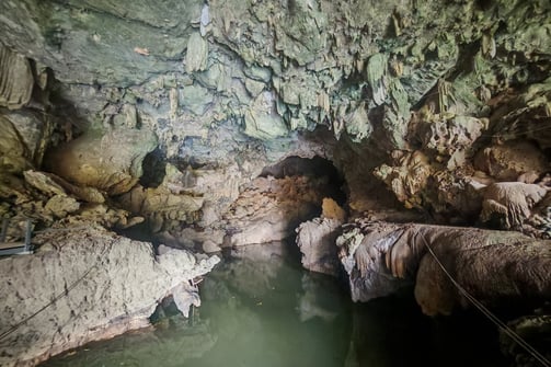 Nam Lot Cave, Chumphon Sawi