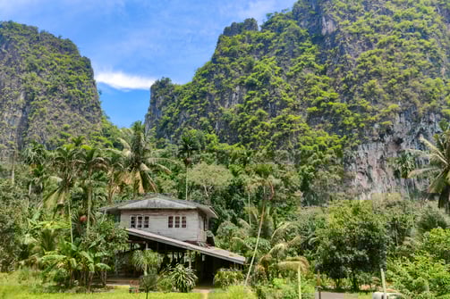 Nam Lot Cave, Chumphon Sawi