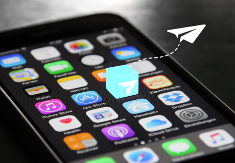 Foto tela de celular com Telegram