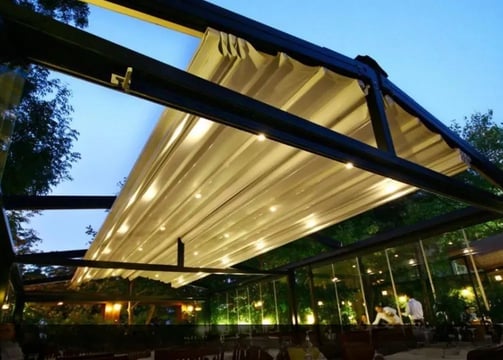 mái xếp sân vườn