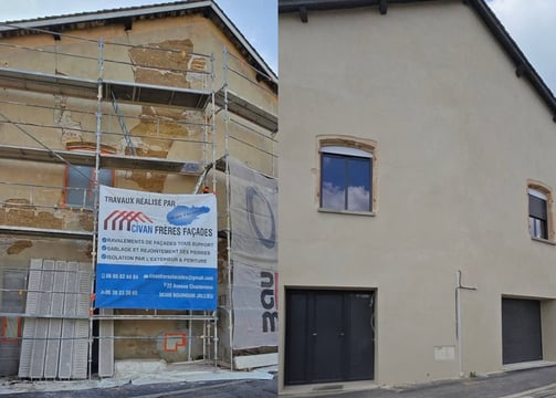Rénovation de façade en pisé avec enduit à la chaux à Bourgoin-Jallieu"