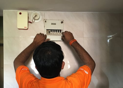 Licensed electrician repairing electrical systems in Jodhpur
