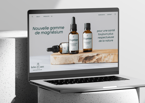 Webdesign pour Herbes & Cures, une pharmacie naturelle