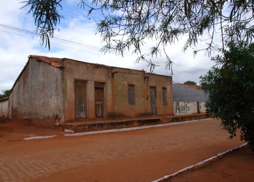 Casa antiga de São Tomé, símbolo da origem e memória da comunidade quilombola