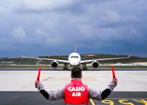 Casio Air Service handling aircraft