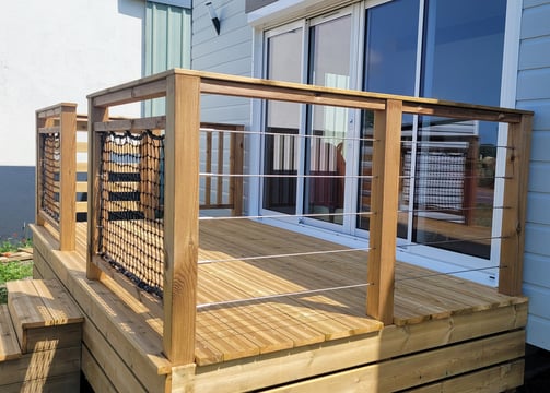 garde corps avec filins inox, ou filet, ou rambardes en bois