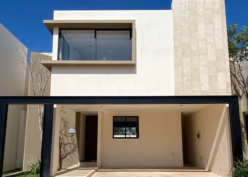 Fachada casa Cumbres Novonorte modelo Elbrus