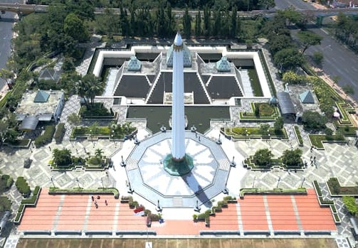 Tugu Pahlawan Surabaya