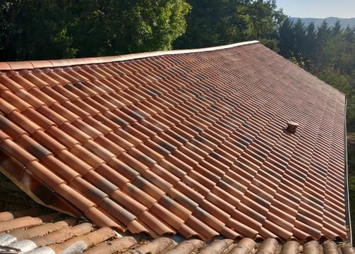 Charpente traditionnelle, zinguerie, rénovation maison, Comminges