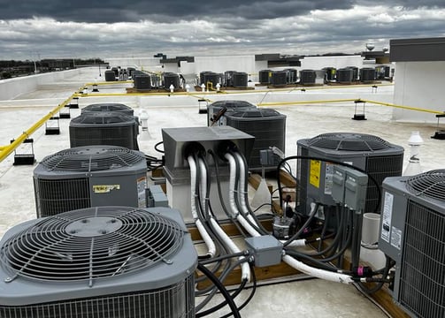 160 naujos statybos butų ŠVOK sistemų instaliacija JAV