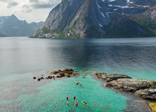 Kayak in Hamnøy with Saga Adventures Lofoten