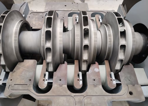 Centrifugal gas compressor