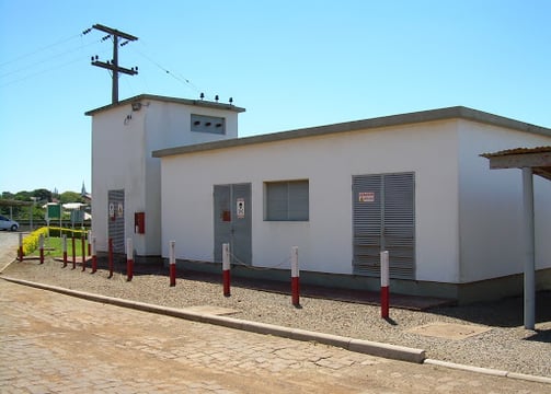 imagem de subestação abrigada