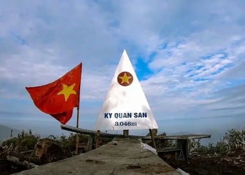 A Hờ Tour & Homestay Y Tý: Trekking cao cấp đỉnh Kỳ Quan San (Bạch Mộc Lương Tử) 3 Ngày 2 Đêm 3N2D giá rẻ