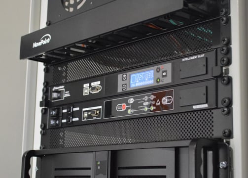 A low latency, light-on-network data processor in the data center