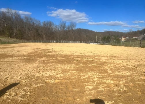 Riding arena horse boarding east tennessee Tri-cities