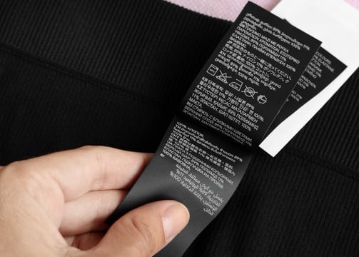 Rongzhiyue: Clothing tag with washing instructions