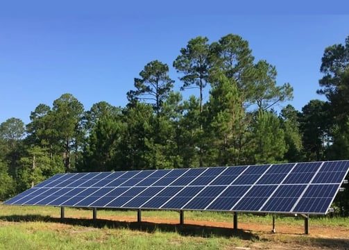 Instalação de placas solares na zona rural