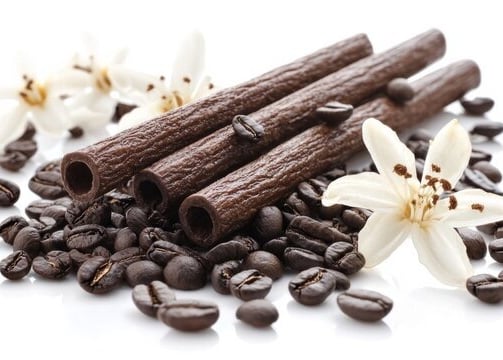 Ethically sourced premium African organic vanilla bean pods, vanilla powder and cut up vanilla 