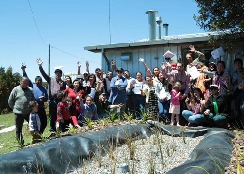 EcoRumbo entregando proyecto de plantación a la comunidad para promover soluciones sustentables