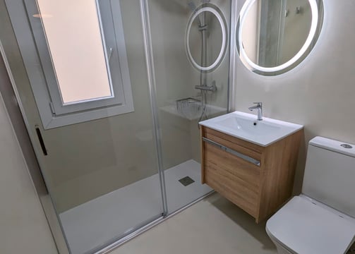 Baño realizado en microcemento